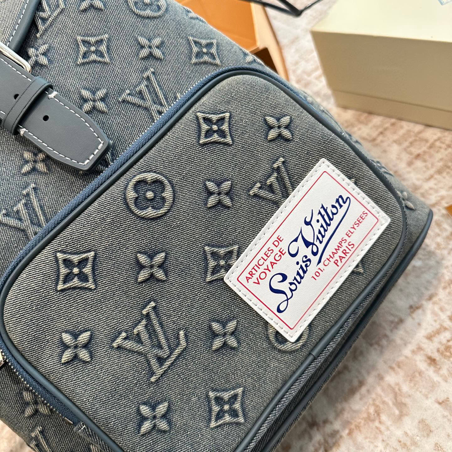 LOU* 25SS denim backpack