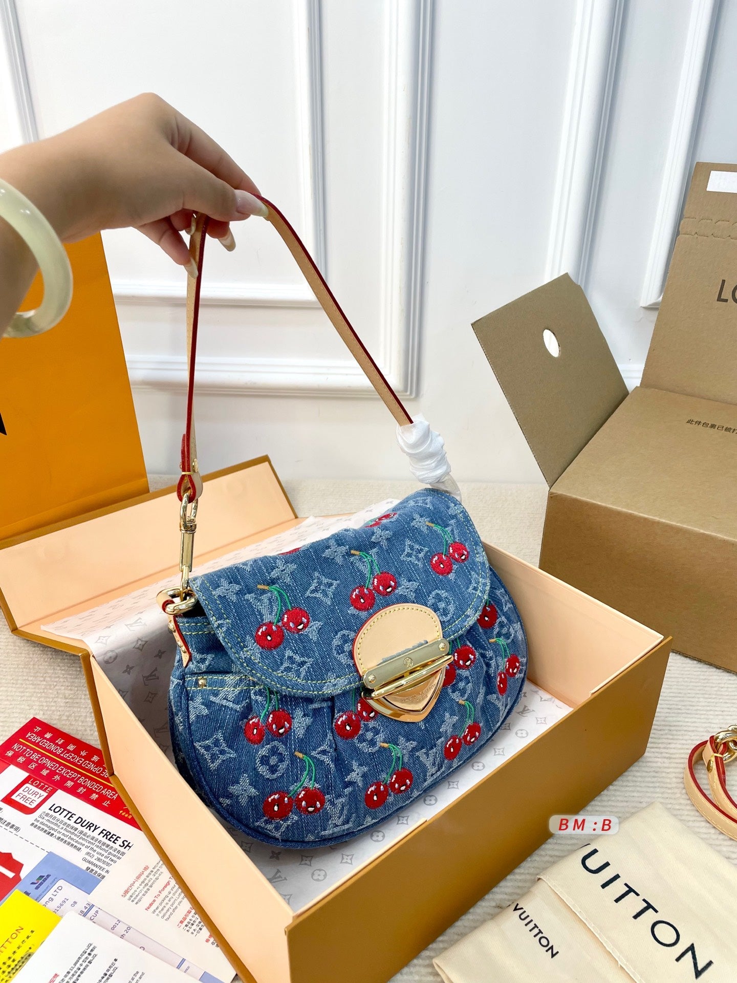 LOU* 25SS denim cherry ingot bag