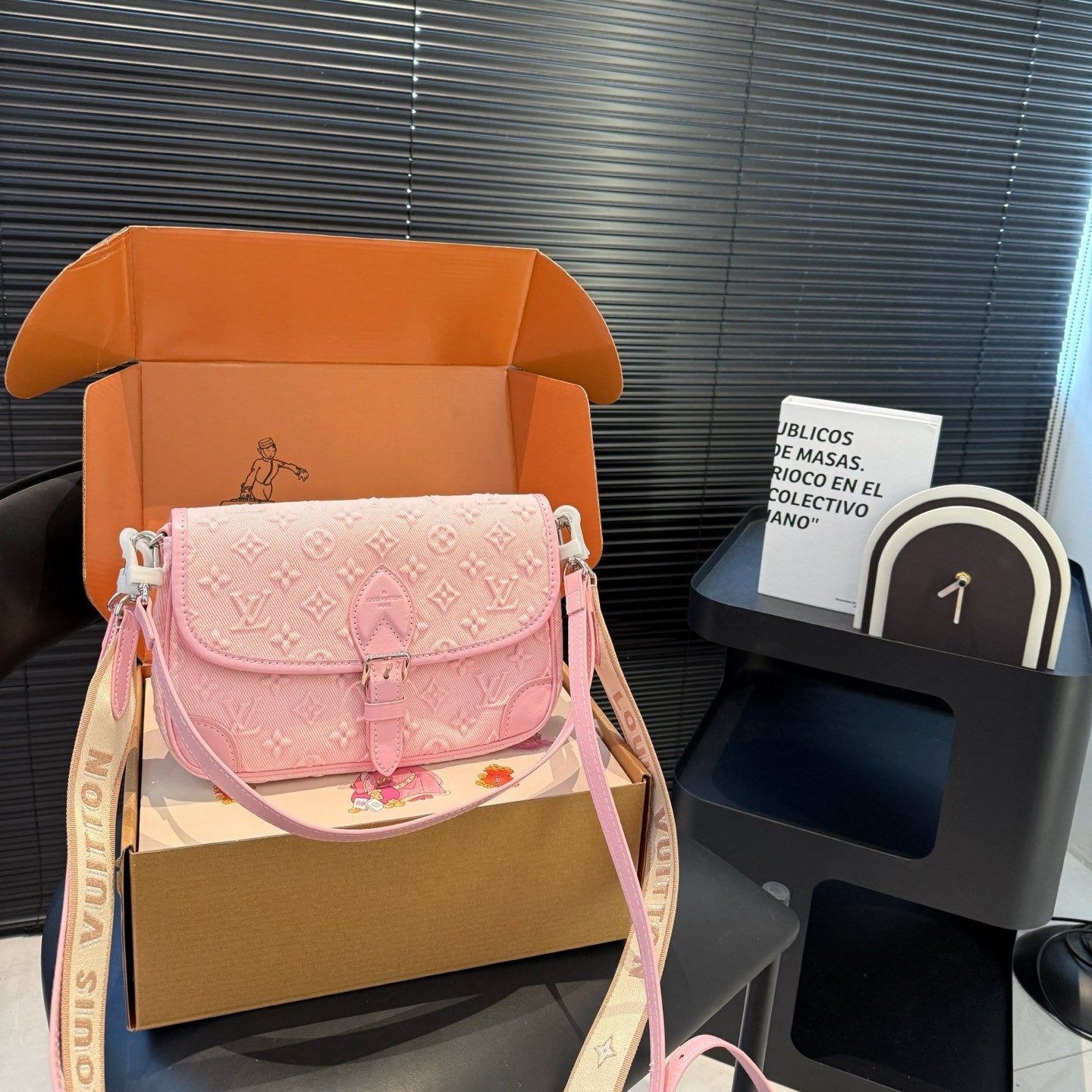 LOU* 25SS denim baguette bag