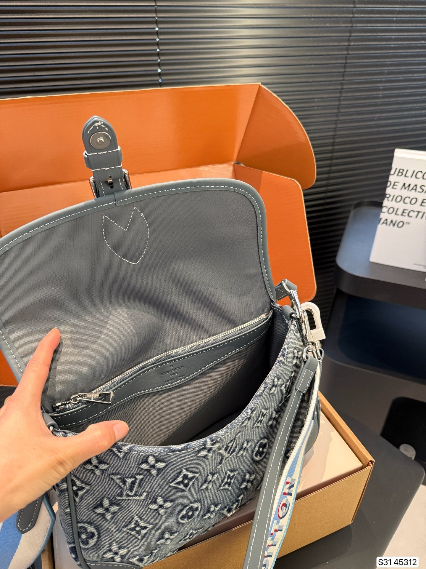 LOU* 25SS denim baguette bag