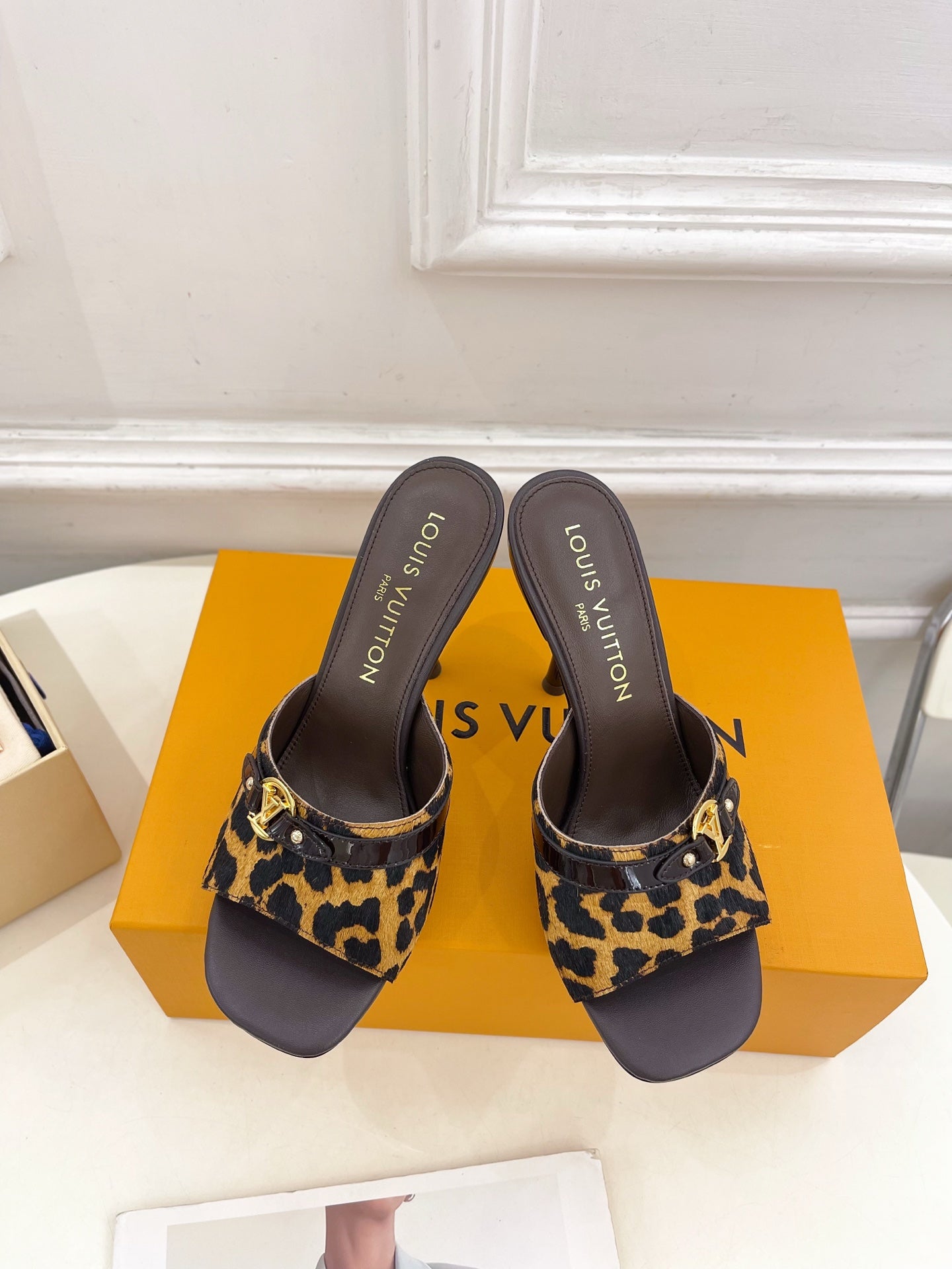 LOU* 25SS horsehair high heel slippers VIP