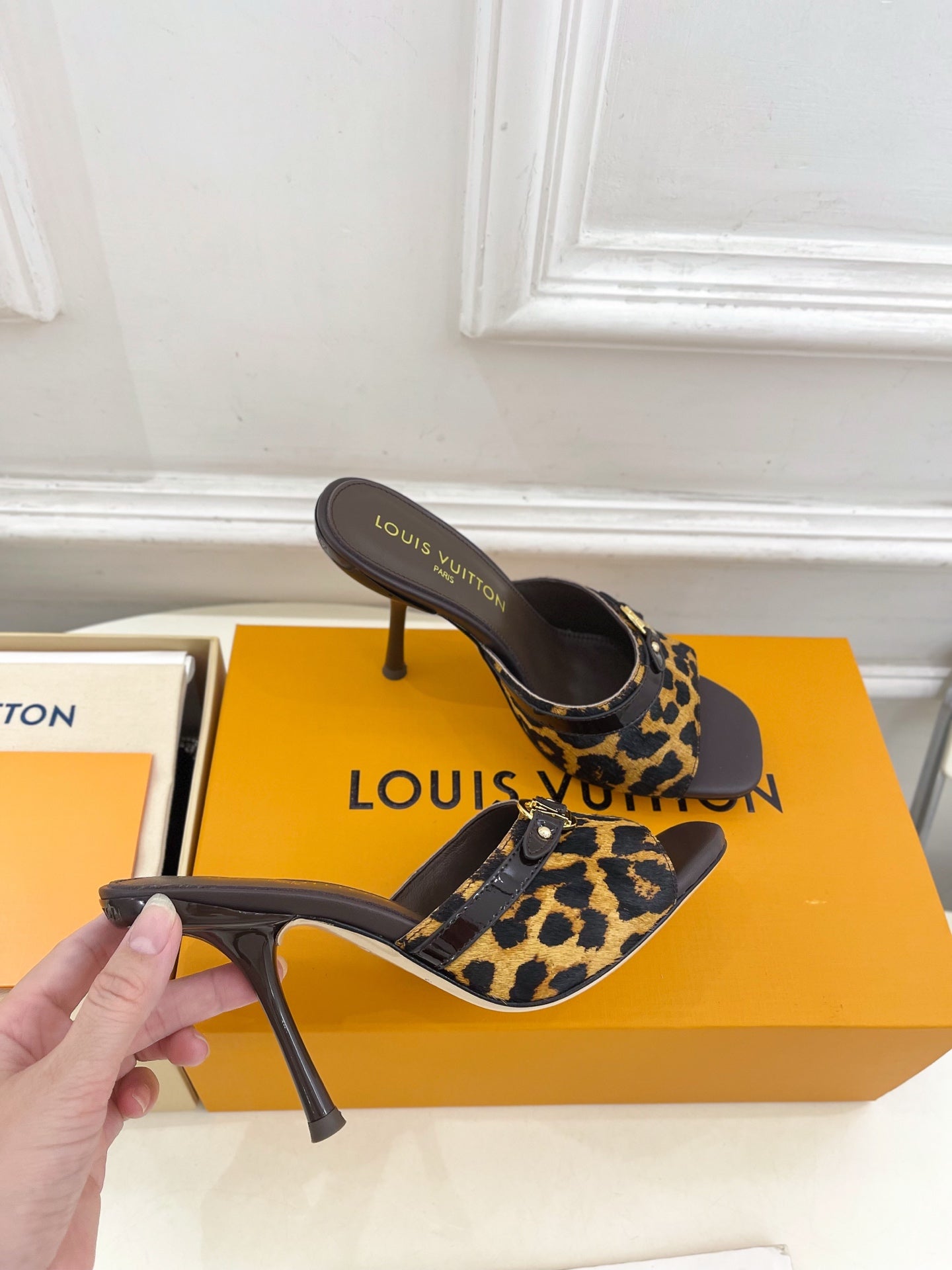 LOU* 25SS horsehair high heel slippers VIP