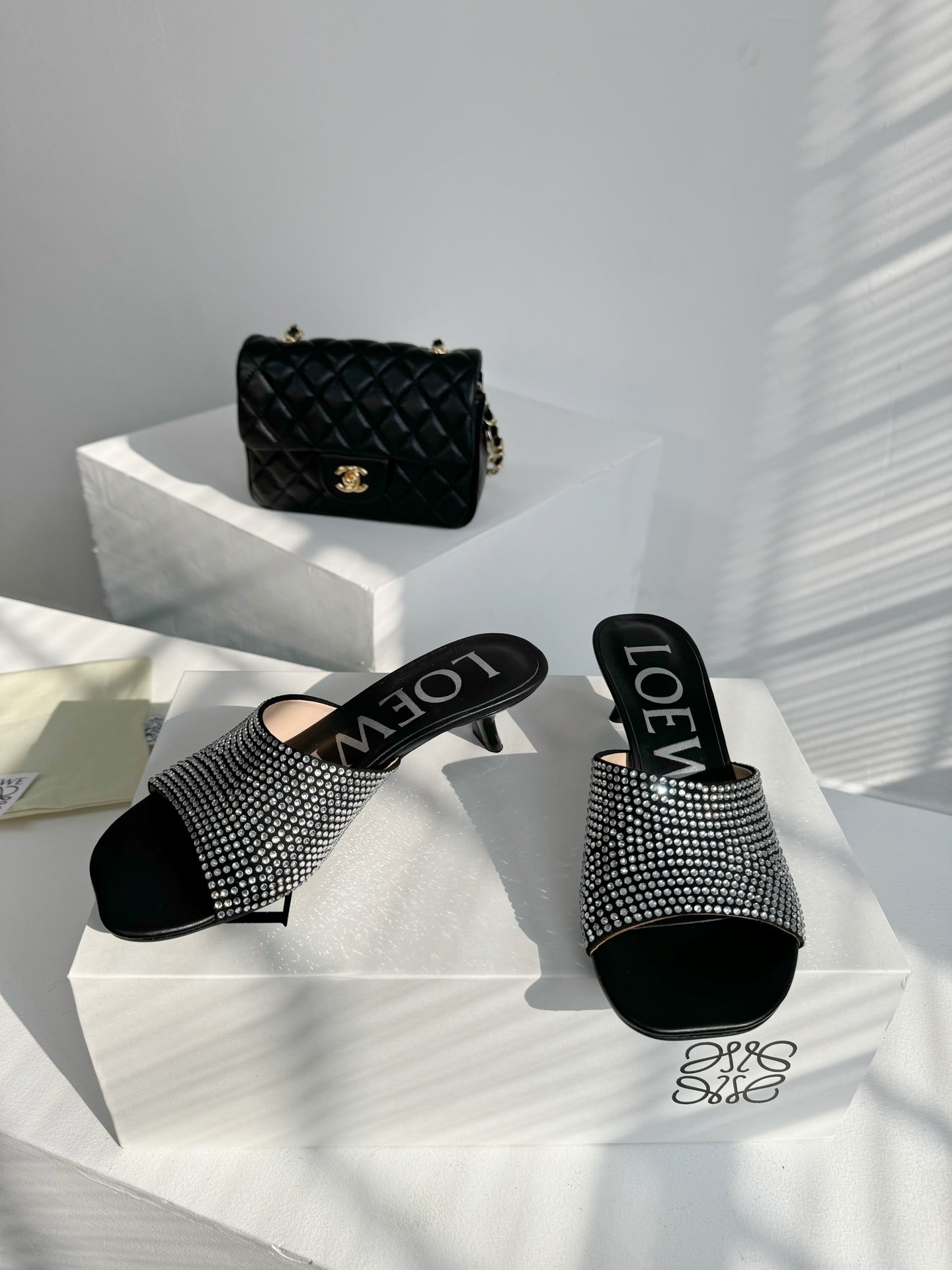 LOEW* 24SS colored diamond high heel slippers