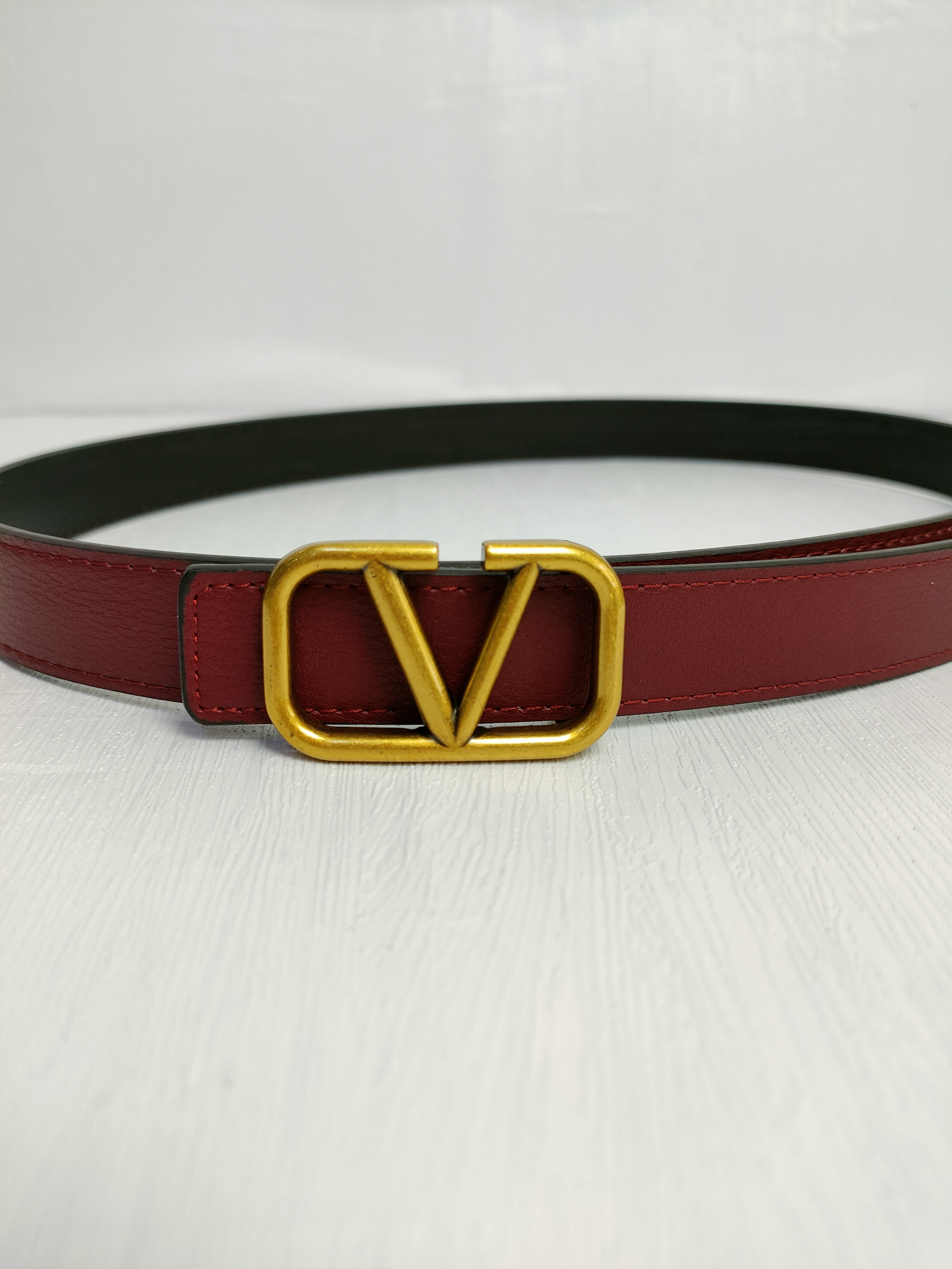 Valent* leather belt