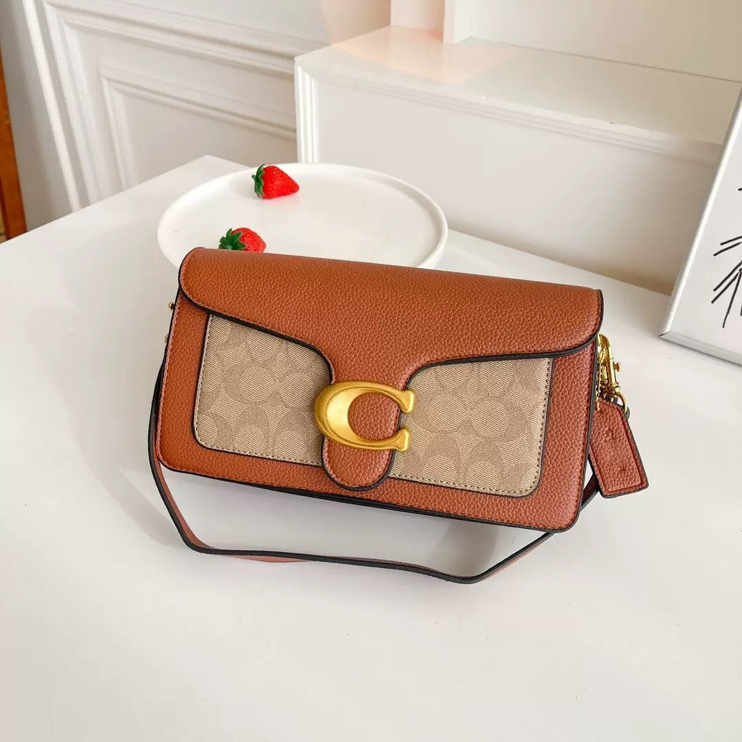 Classic lychee-textured shoulder bag