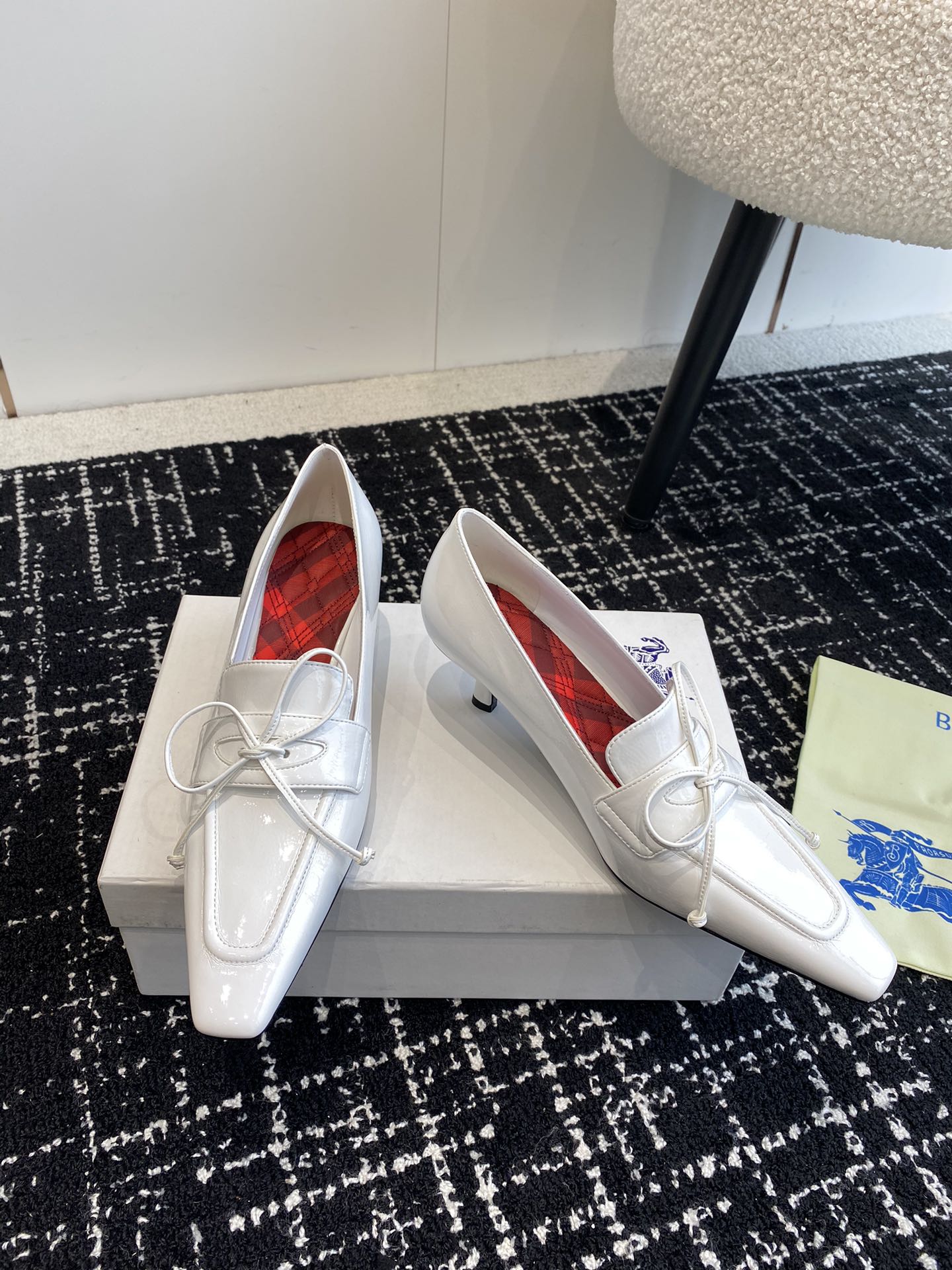 B new style British cat heels Top quality 1:1VIP