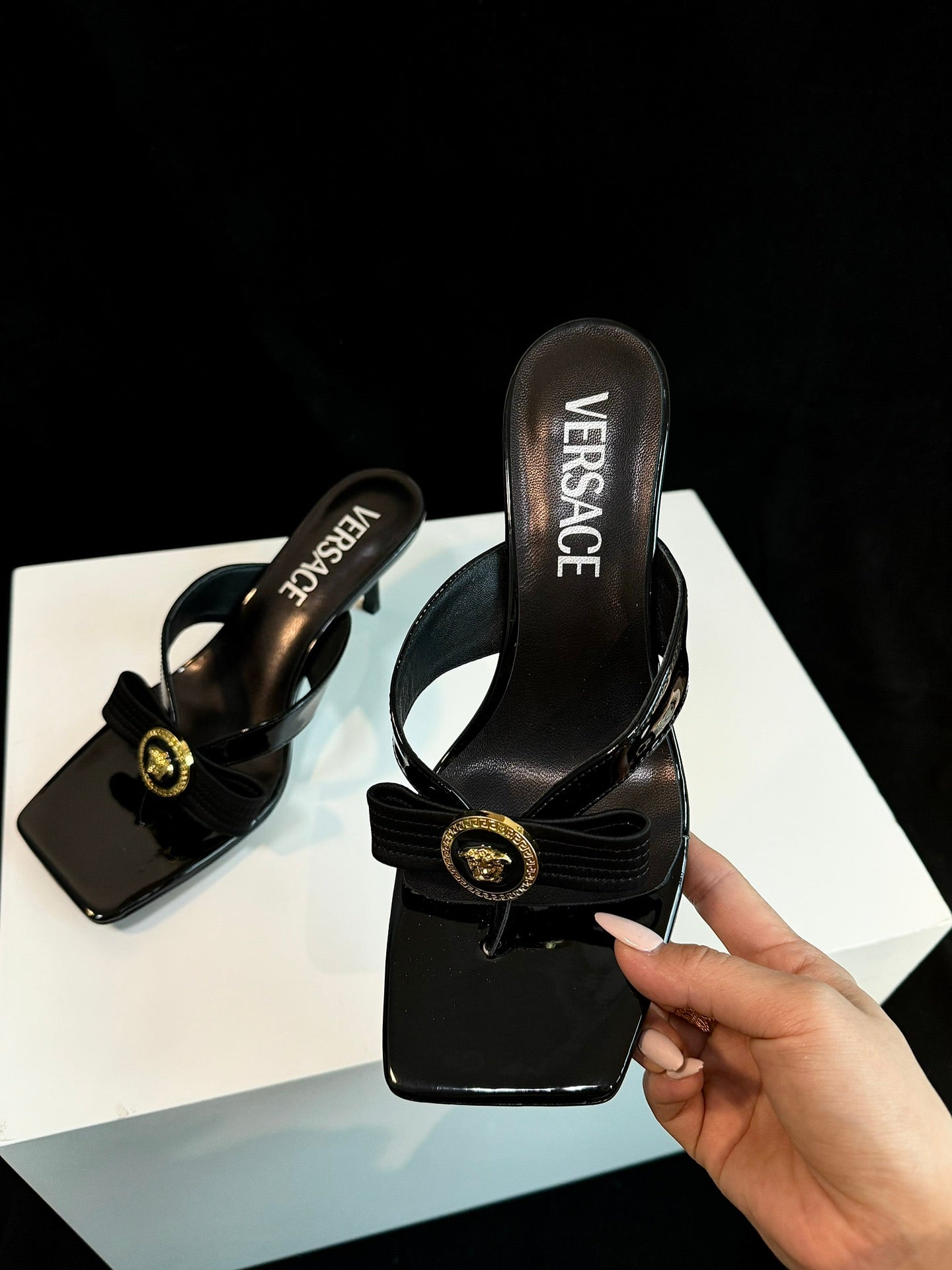 VER**24 new thick heel sandals VIP 1:1