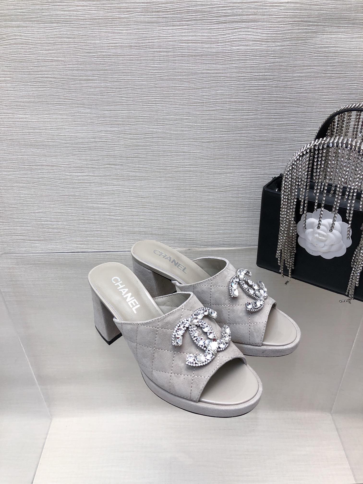 Vacation Series 24 New Slippers VIP1：1