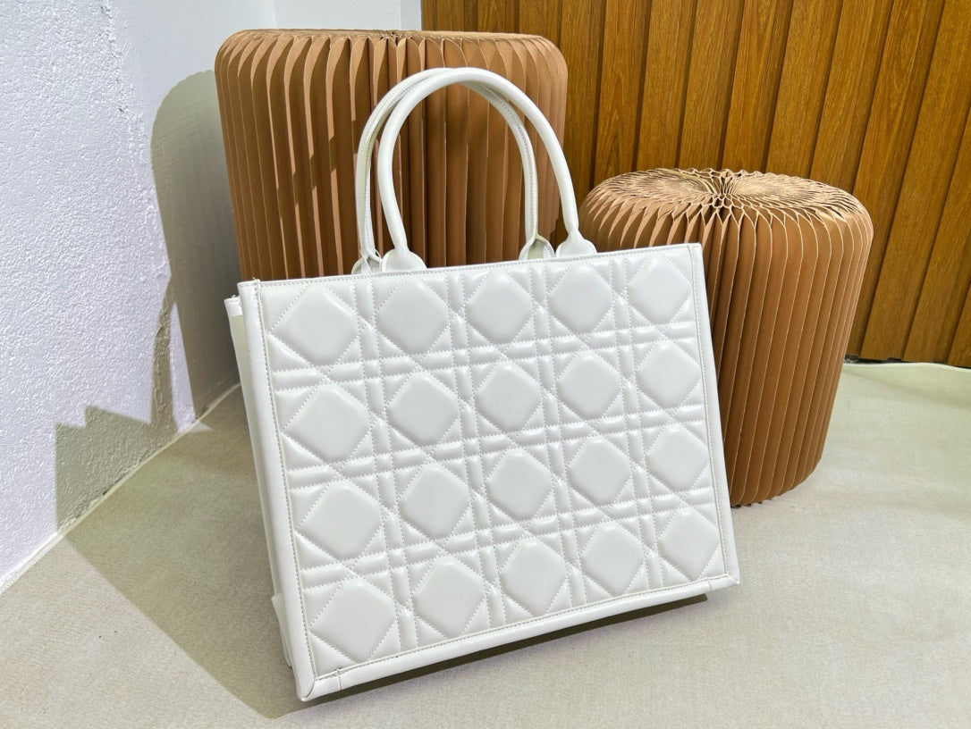 D new style hand-held crossbody bag