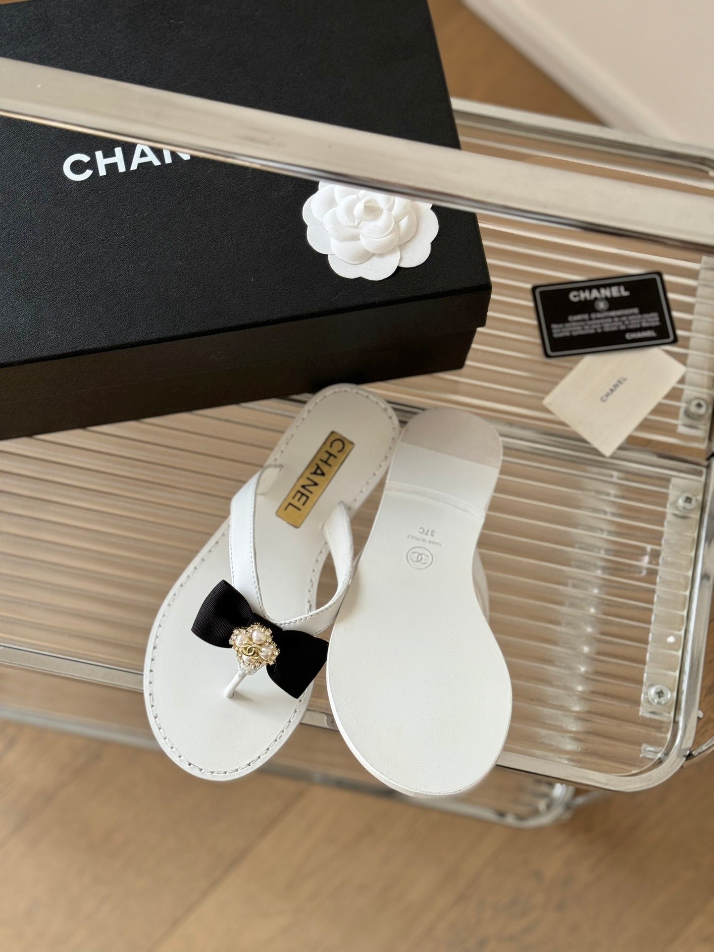 C new flip-flop bow slippers  VIP 1：1