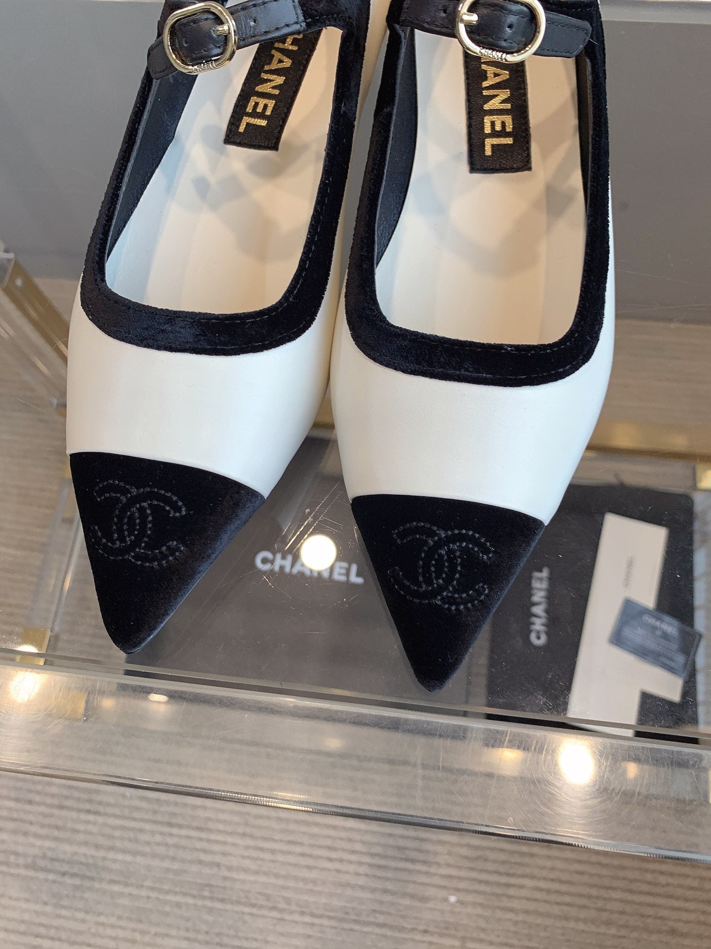 CHA**24 new pointed toe flat Mary Jane shoes  VIP1：1