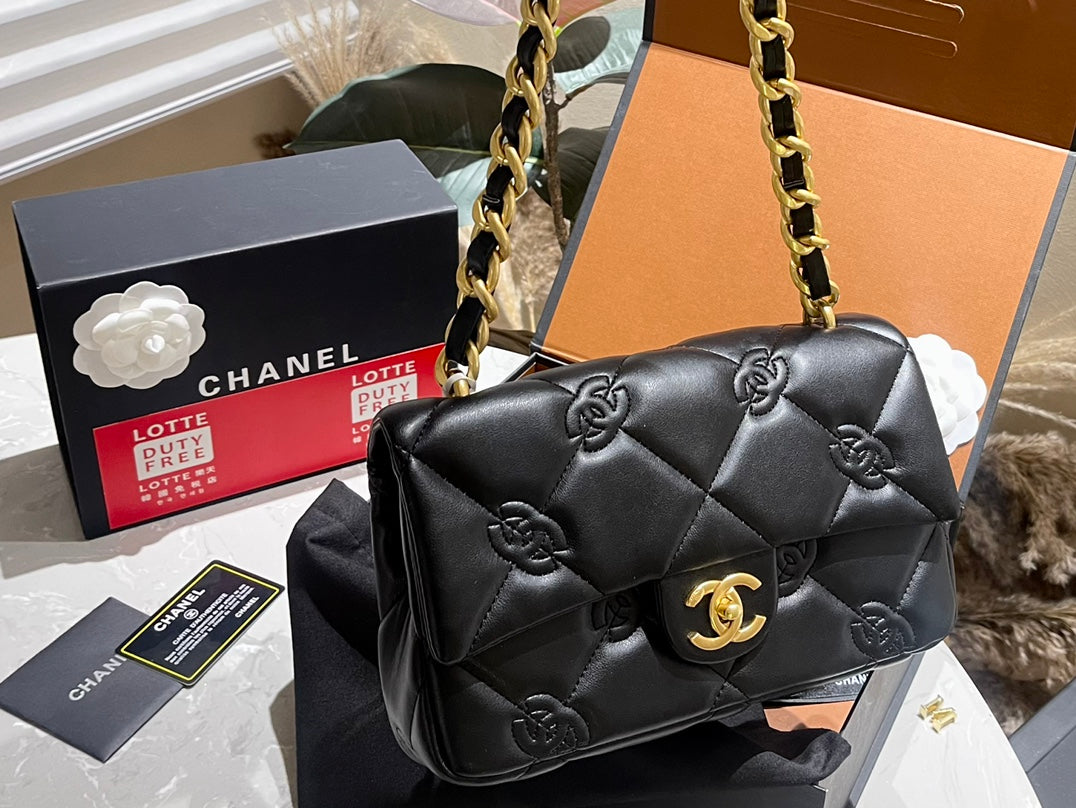 Camellia CH thick chain bag