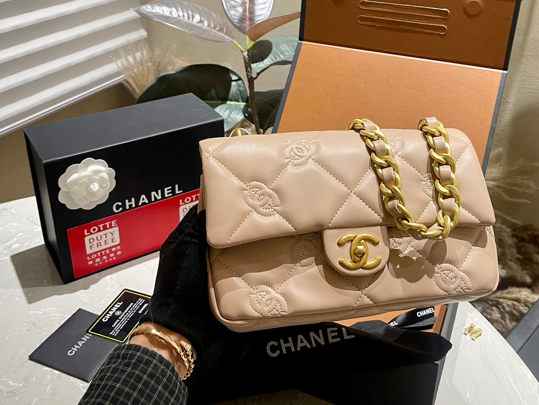 Camellia CH thick chain bag