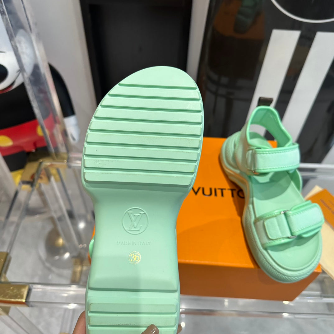 Super cool L new sandalsVIP1:1