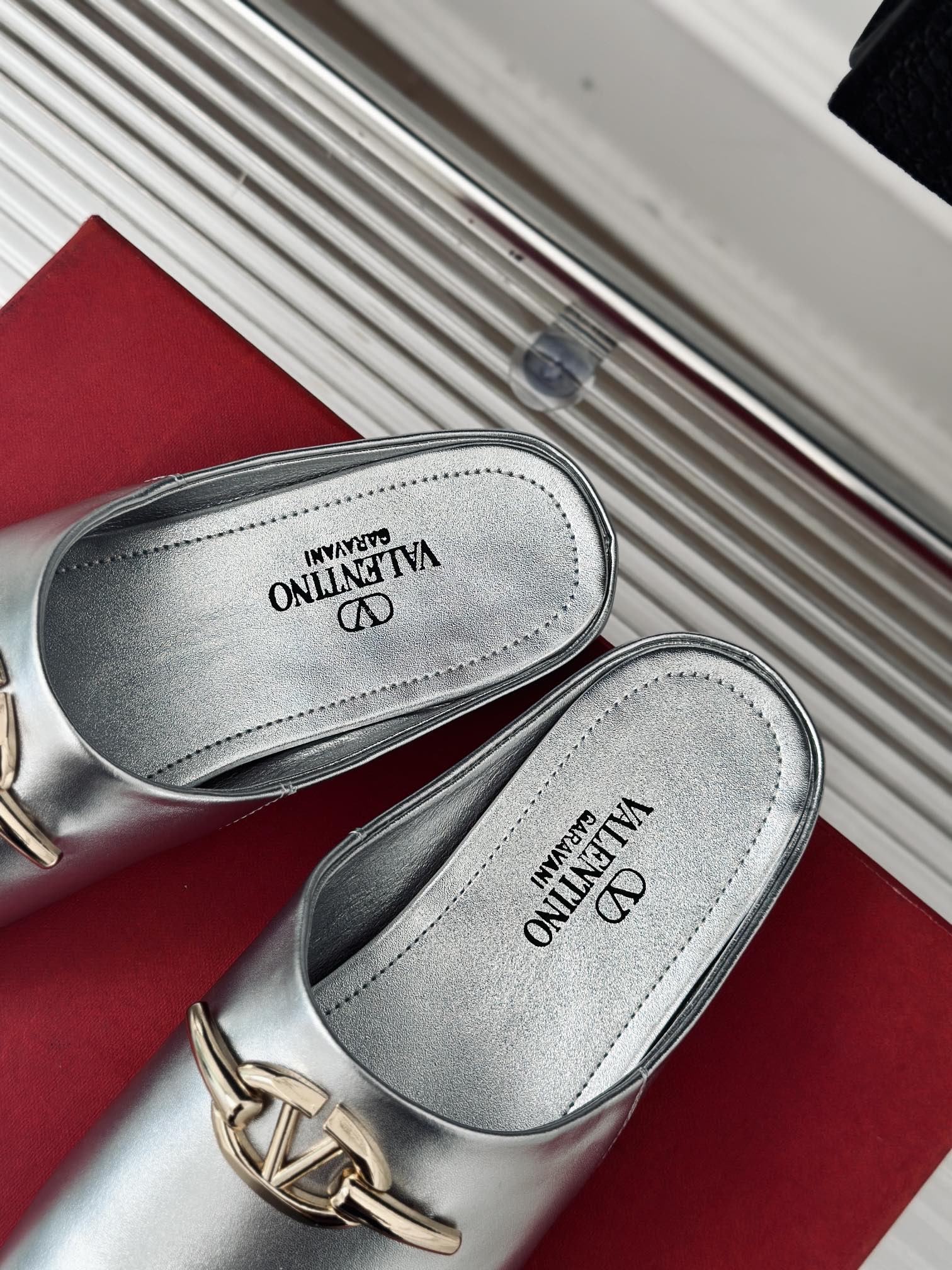 Classic Series 24 New Slippers VIP  1：1