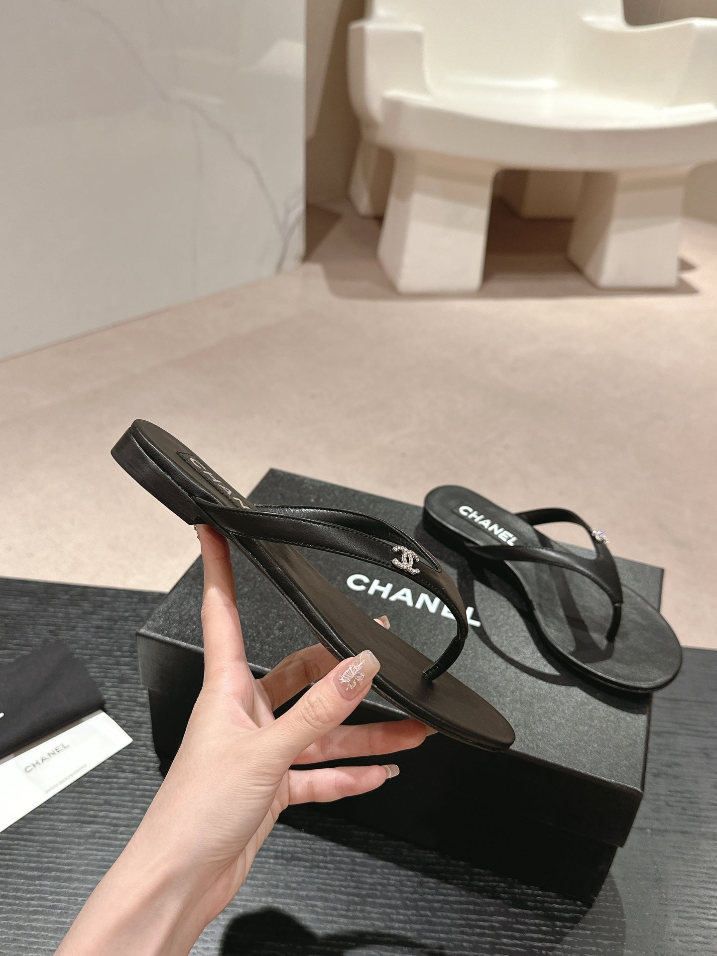 24Cha** new summer flip flops VIP 1:1