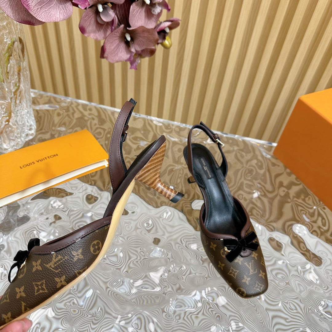 Retro literary velvet bow🎀cat heel sandals L*** VIP 1:1