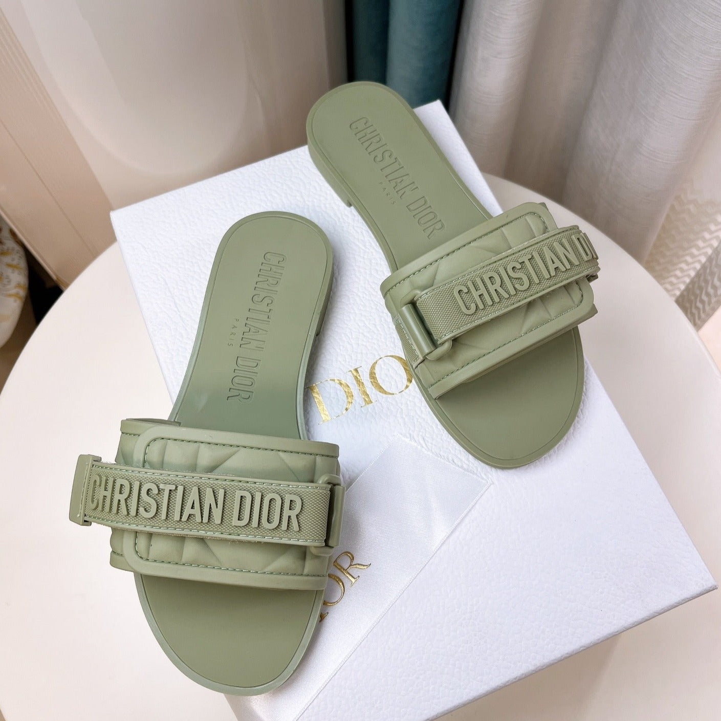 DIct series beach shoes  VIP1:1