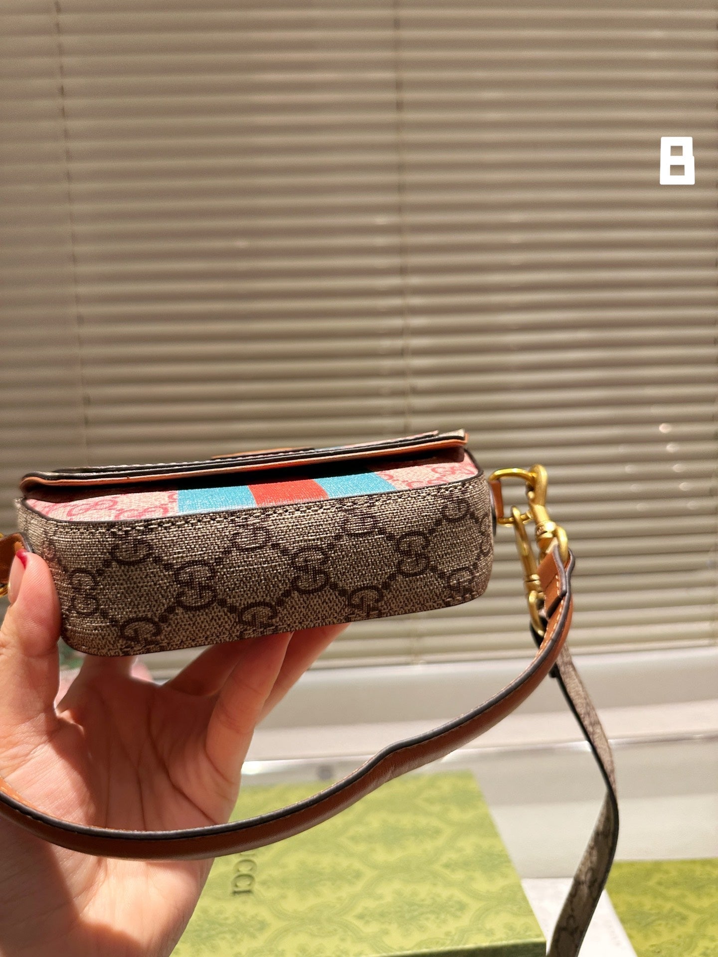 Armpit GUC**** new bag