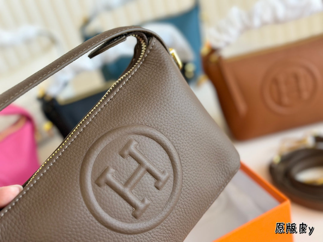 Lunch box bag new HE****