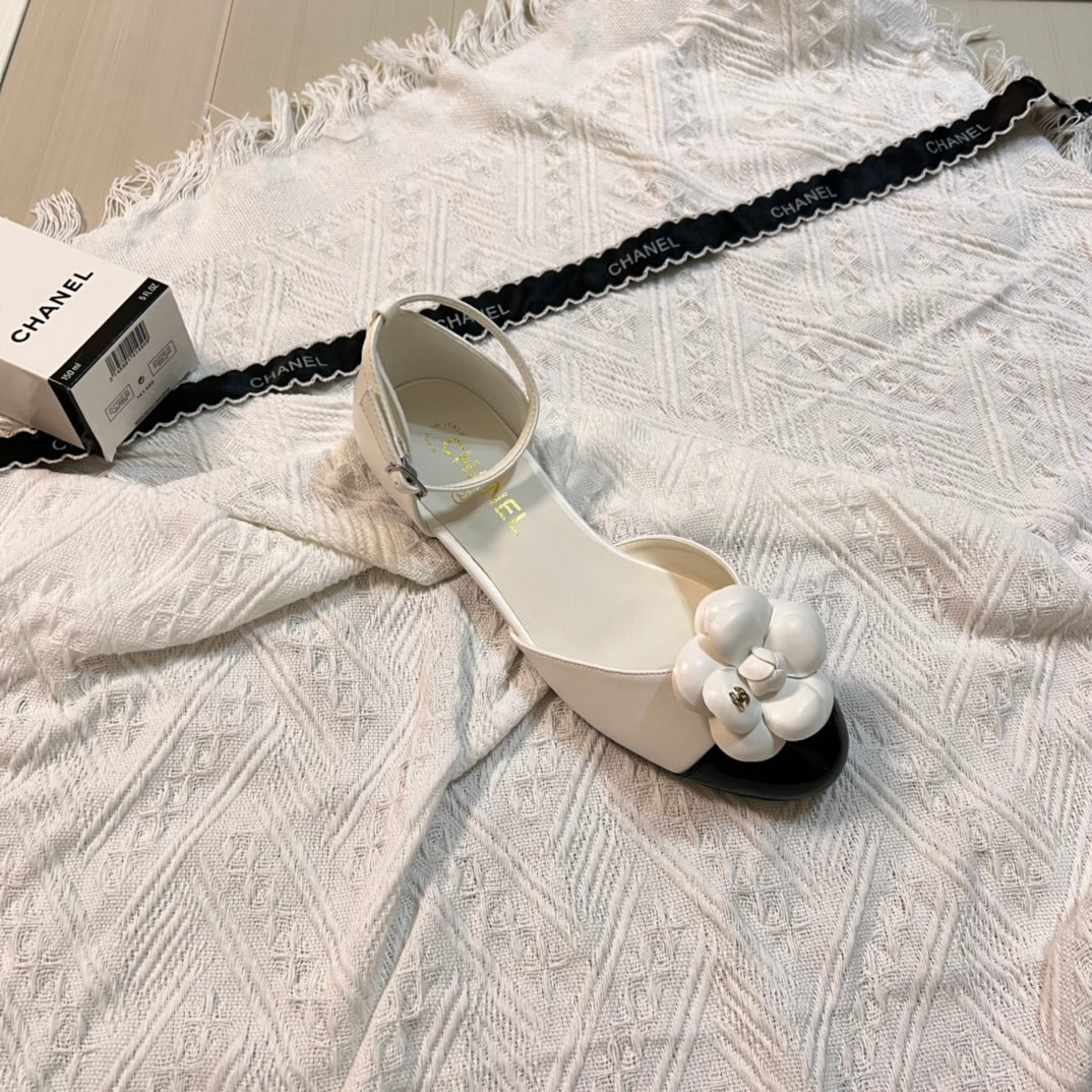 CHANEL Chanel 2024 new camellia hollow sandals
