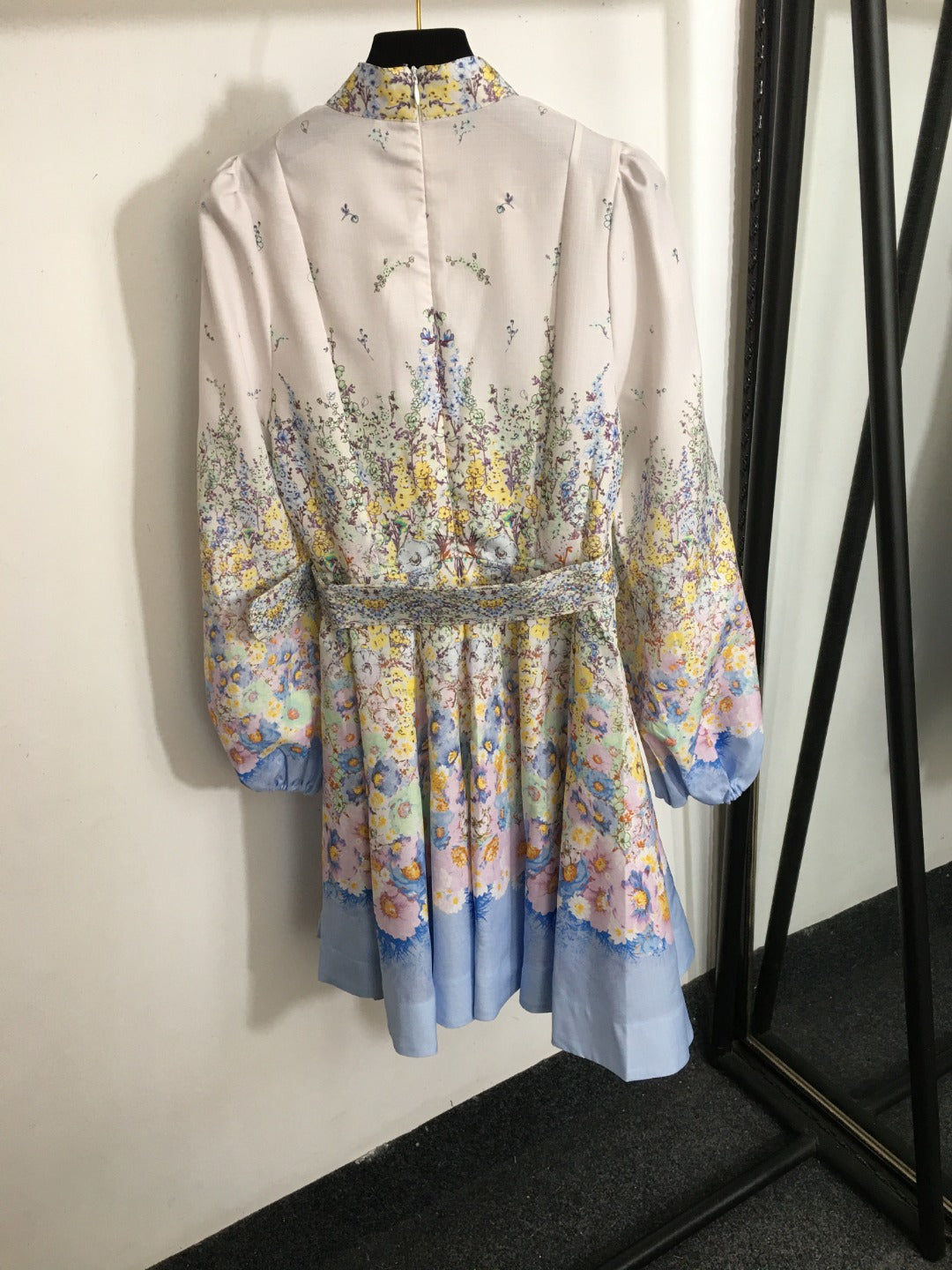 Zim** new style colorful flower print diamond button lantern long sleeve dress long skirt with belt, white