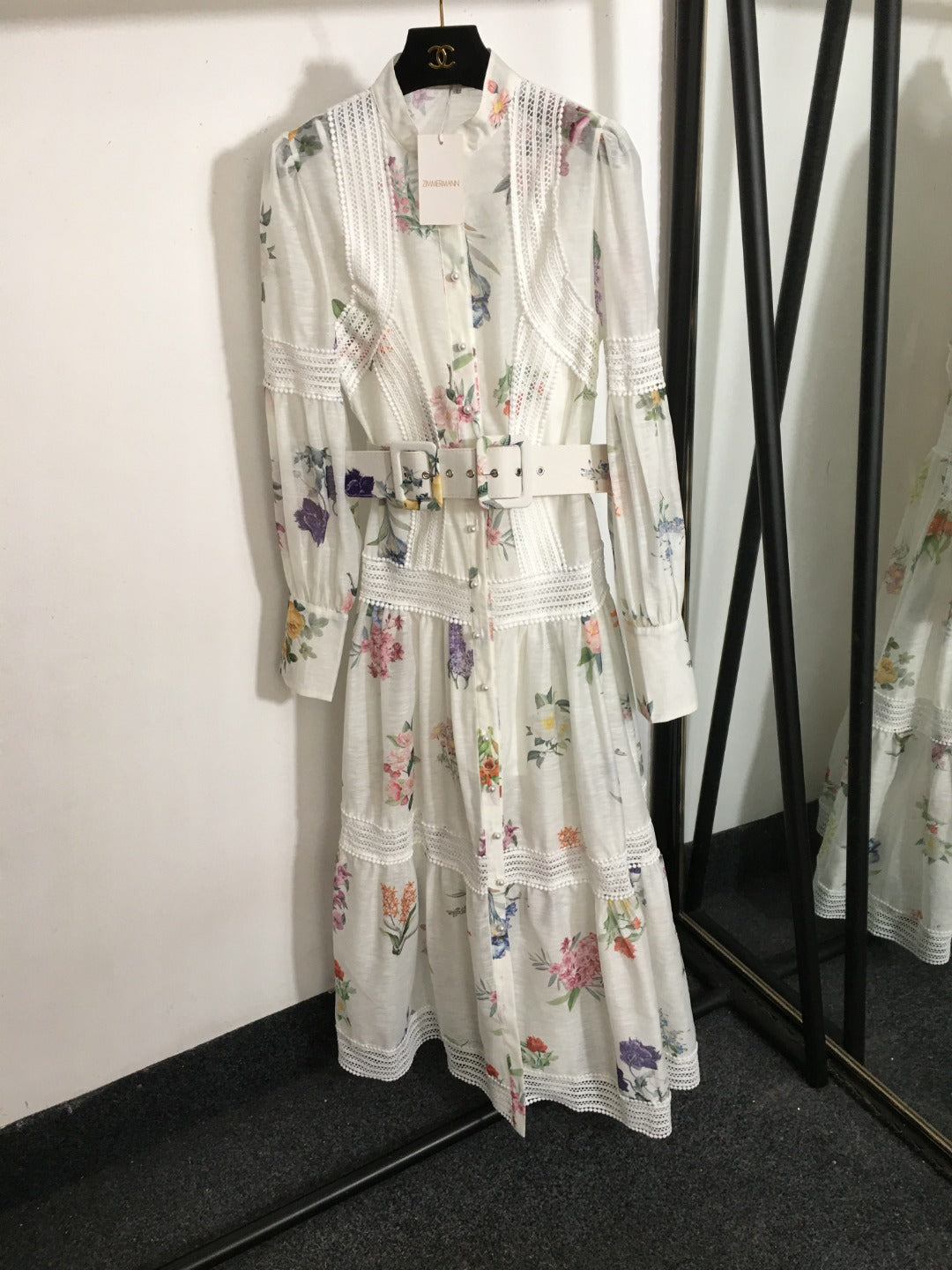 Zim** Linen colorful flower print Pearl button collar waist long sleeve dress with belt and suspender lining, white