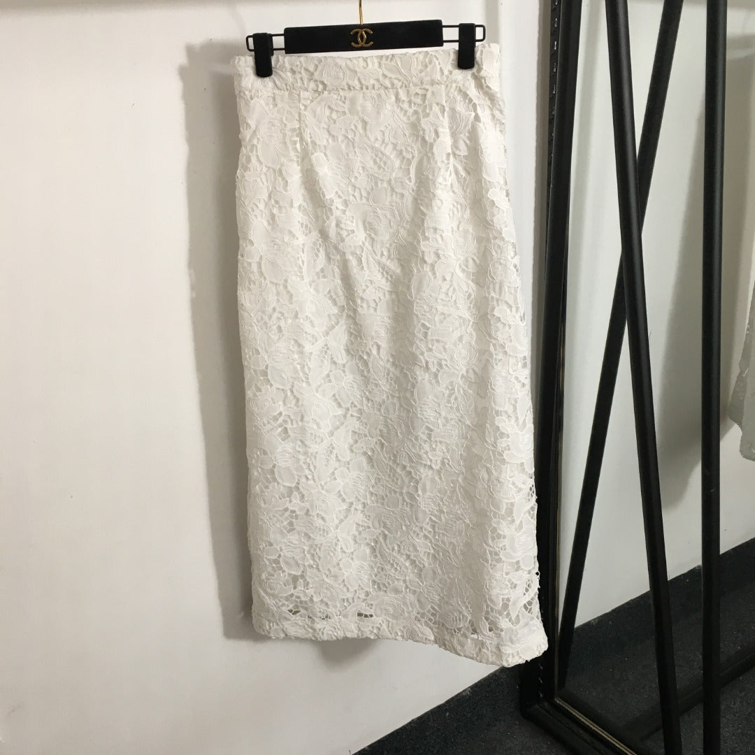 ZIM****-New style suit, lace hollow slim short-sleeved top + elegant lace skirt, with suspender lining