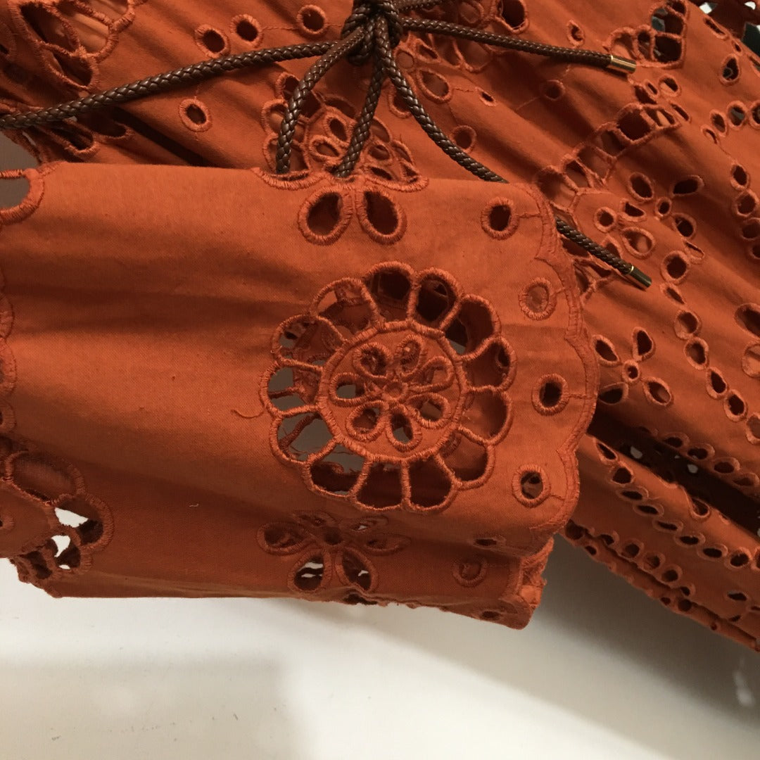 ZIM**** New hollow embroidered flower tie waist long-sleeved dress, coffee color, with suspender lining