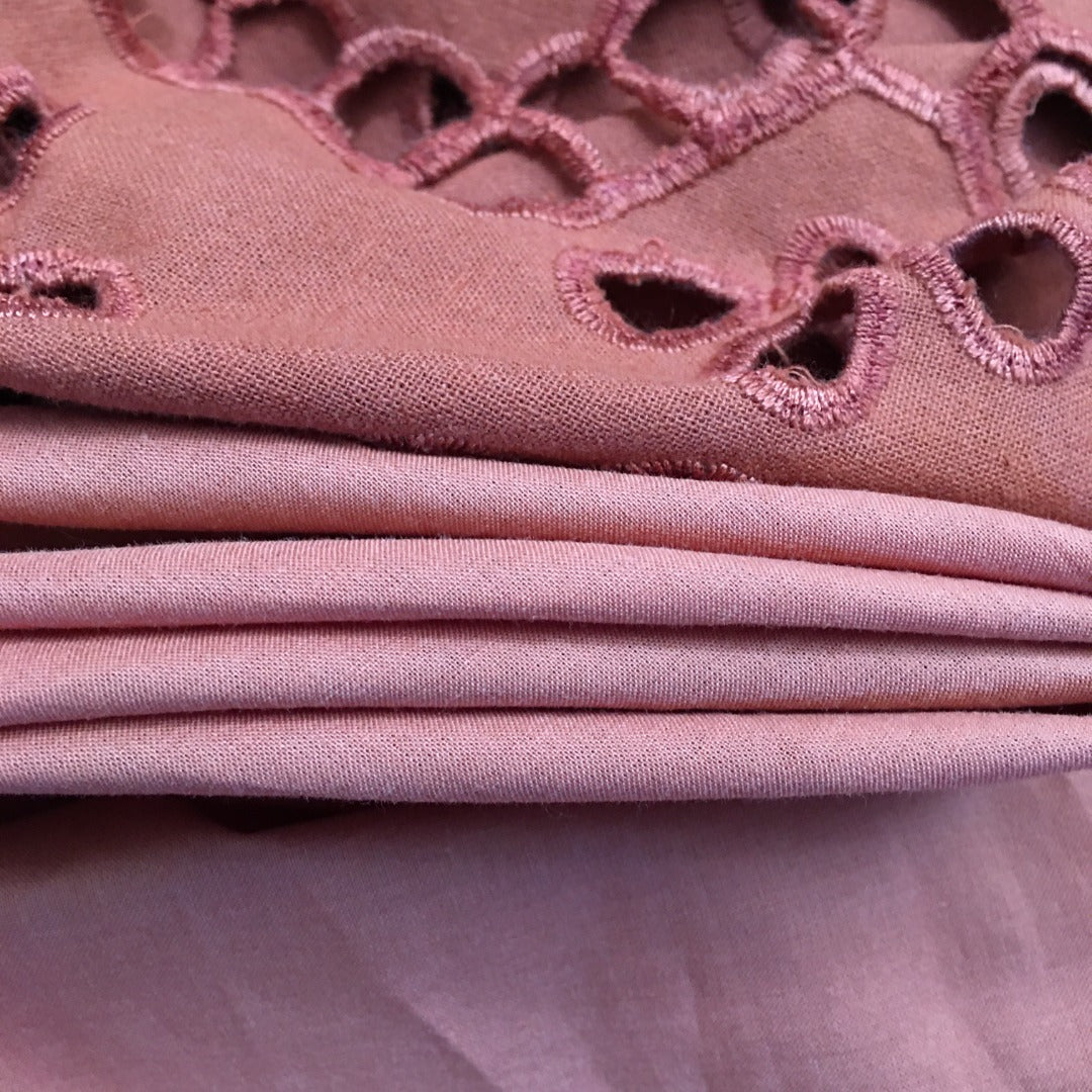 ZIM**** New hollow embroidered flower tie waist long-sleeved dress, coffee color, with suspender lining