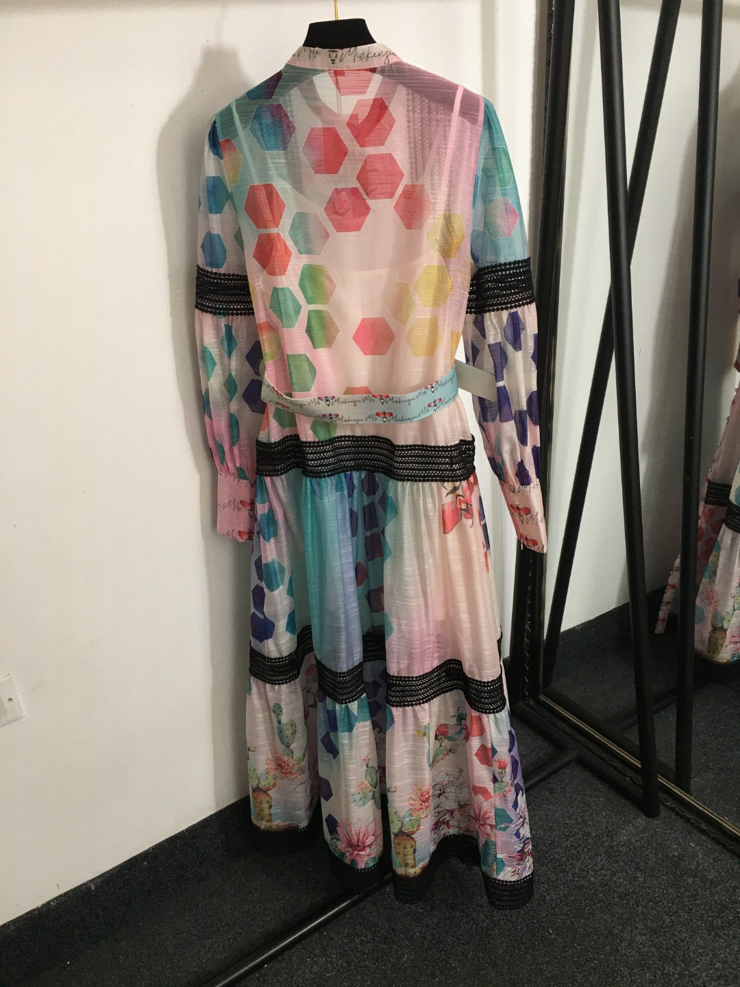 ZIM**** new color matching printed lace patchwork waist long sleeve dress, with belt, with suspender lining,