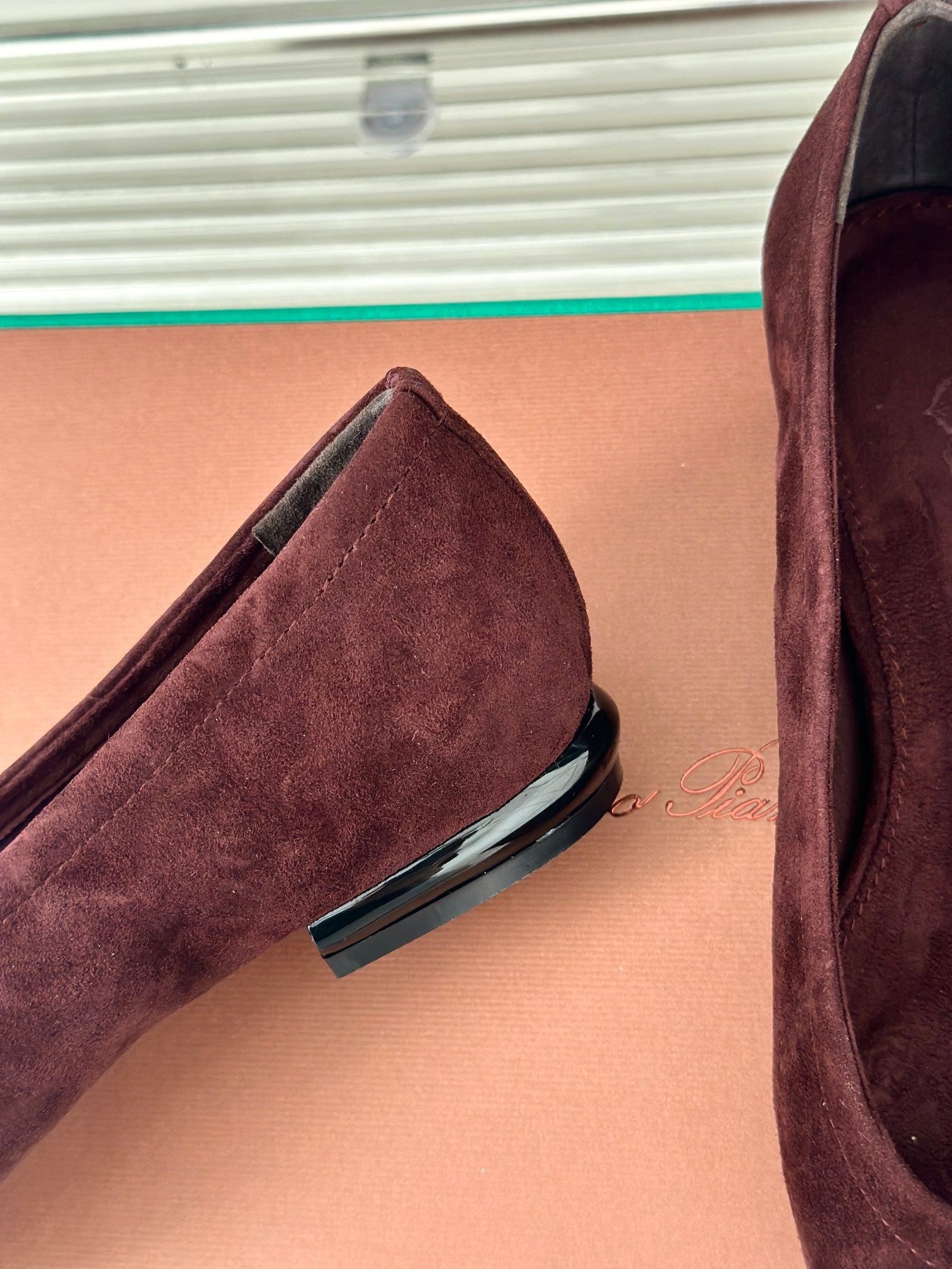 Loro Pia**/ Beautiful retro witch flat shoes top quality 1:1 VIP