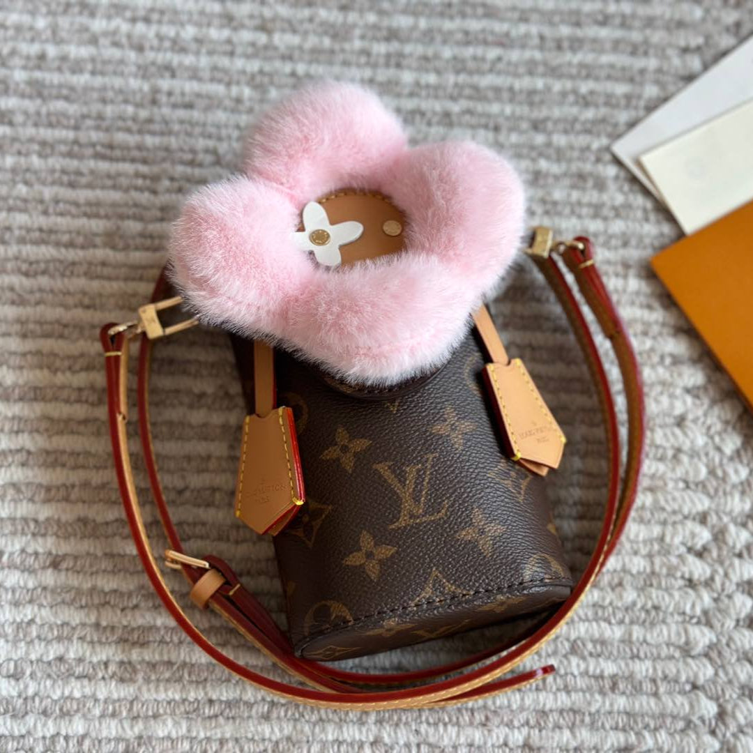 Christmas Limited Edition Vivian Mobile Phone Bag