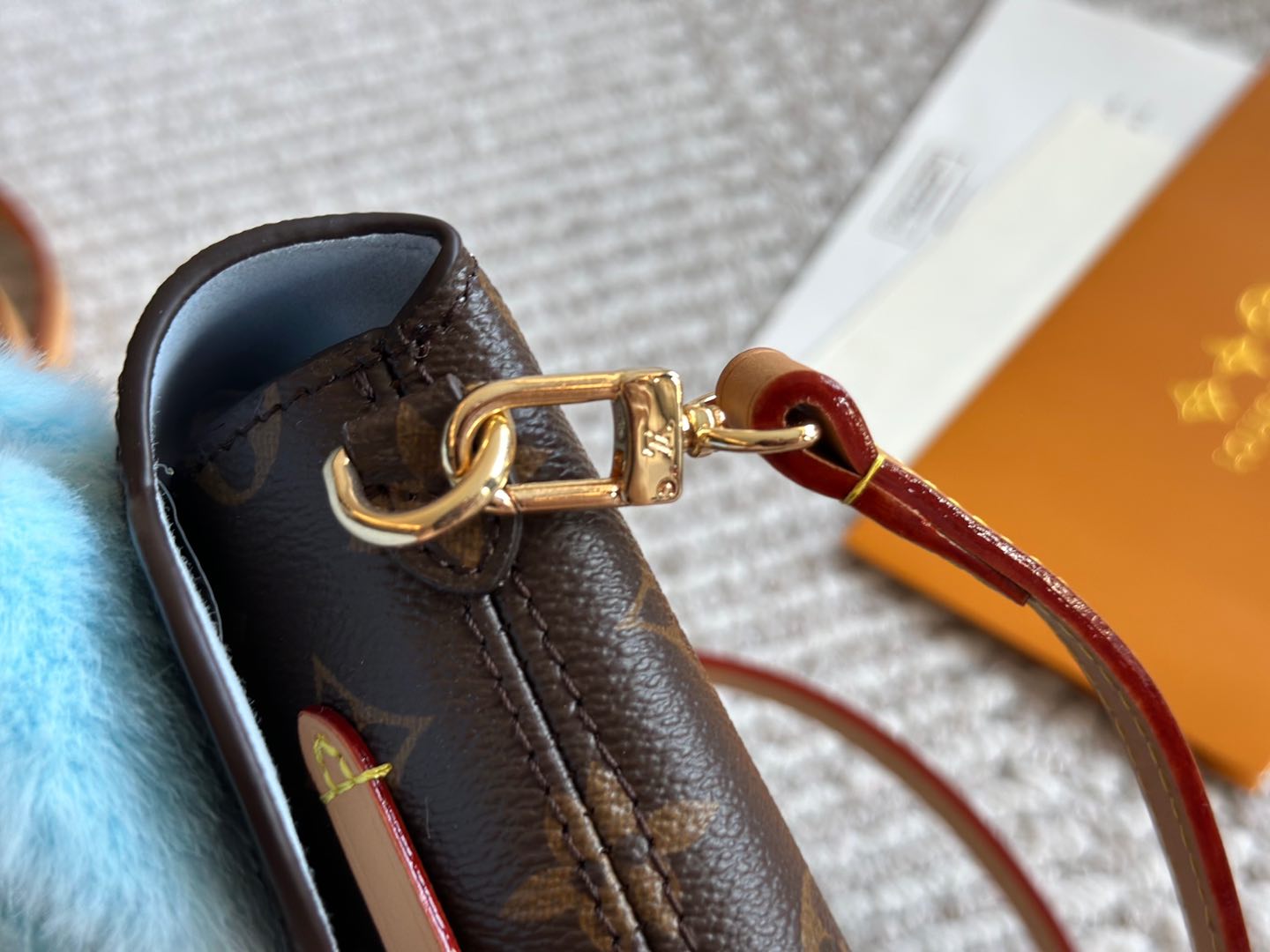 Christmas Limited Edition Vivian Mobile Phone Bag