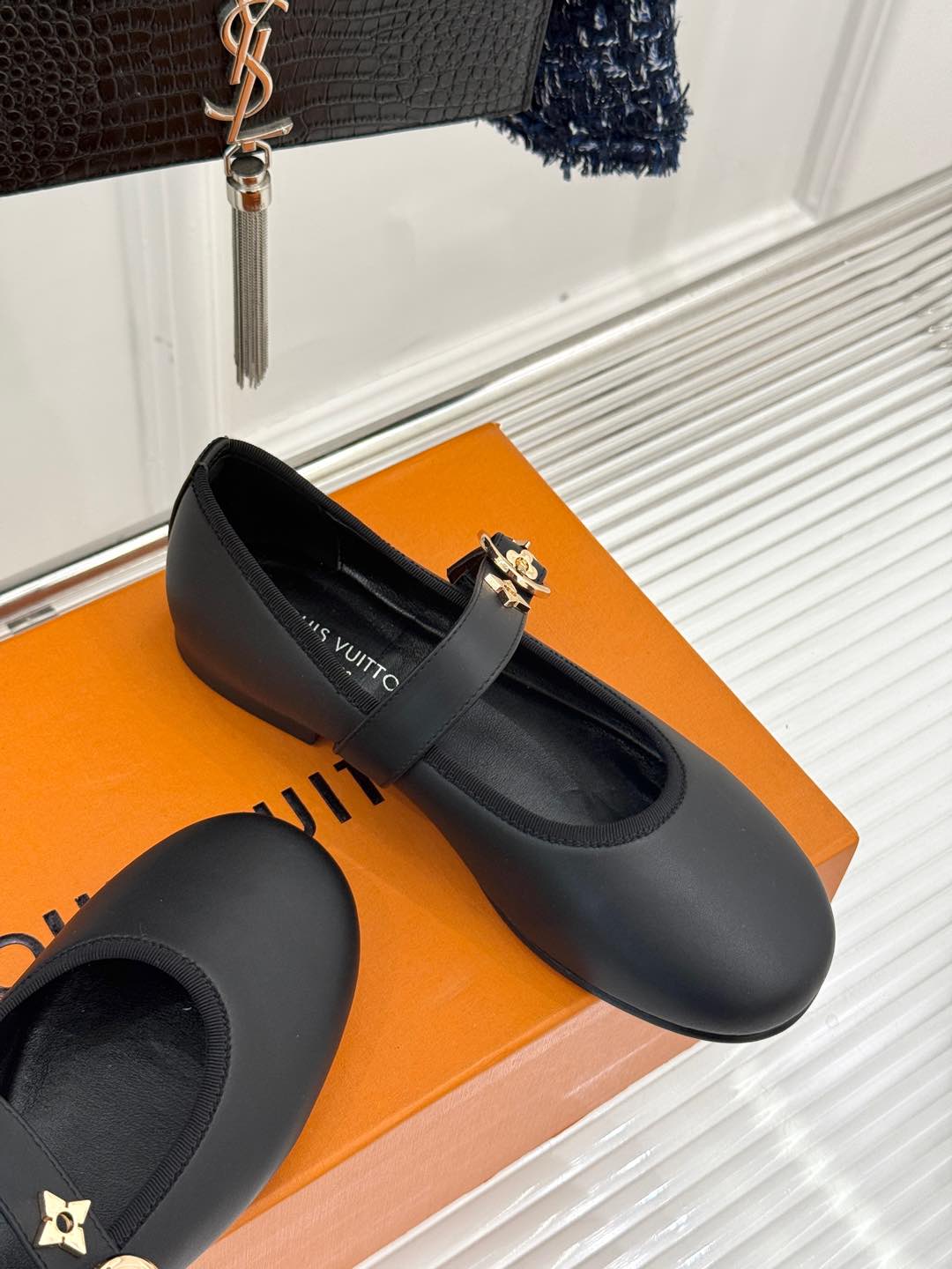 Mary Jane shoes l*v*｜VIP1:1